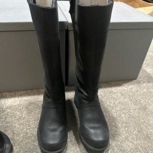 The North Face Bridgeton Black Leather Zip Riding Boots Womens Size 8.5 M